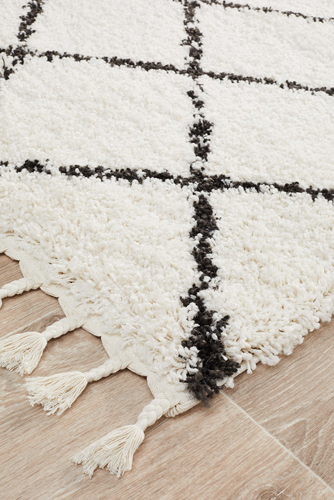 Saffron 22 White Runner Rug