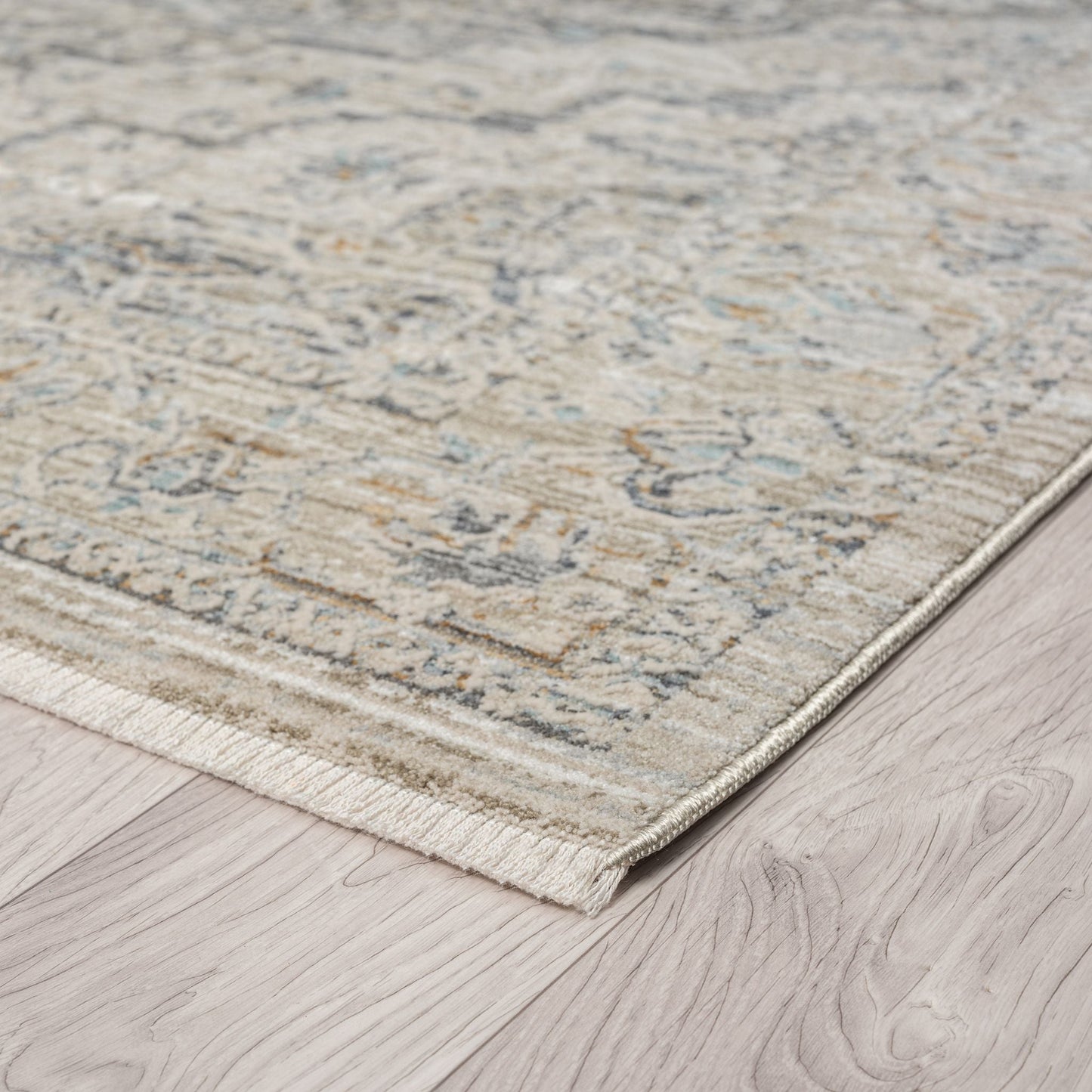 Vintage Look 6753 Taupe Runner