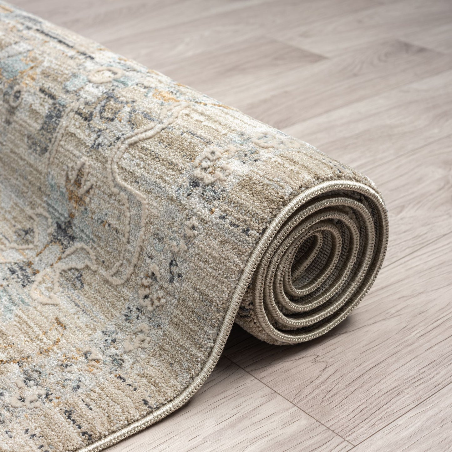 Vintage Look 6755 Taupe Runner