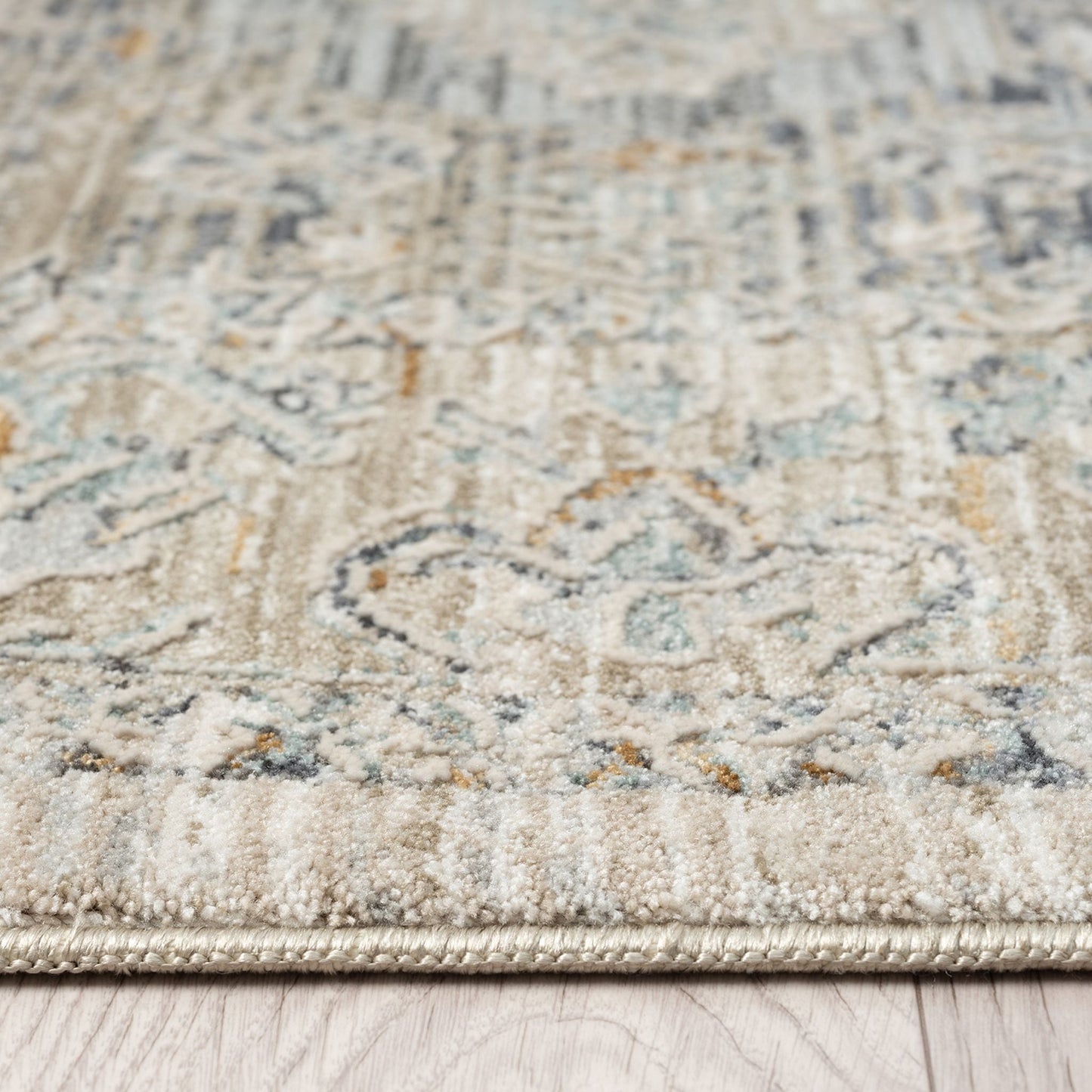 Vintage Look 6753 Taupe Runner