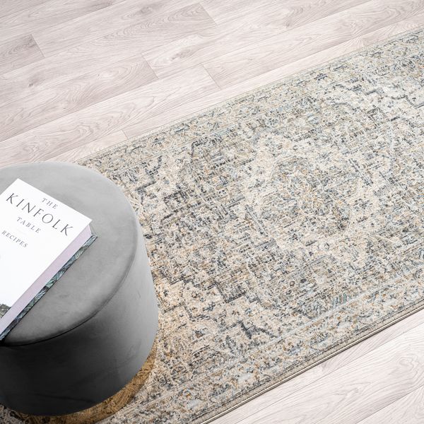 Vintage Look 6753 Taupe Runner